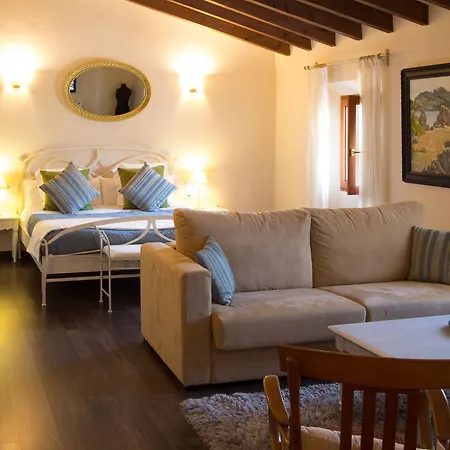 Hotel Abril 4*