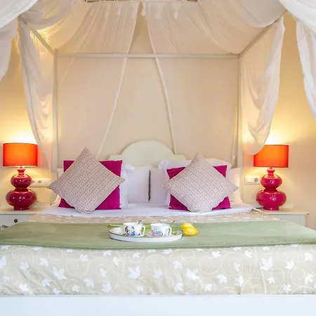 Hotel Abril