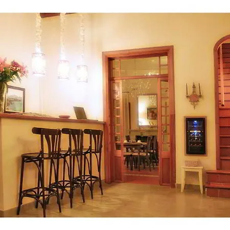 Hotel Abril 4*